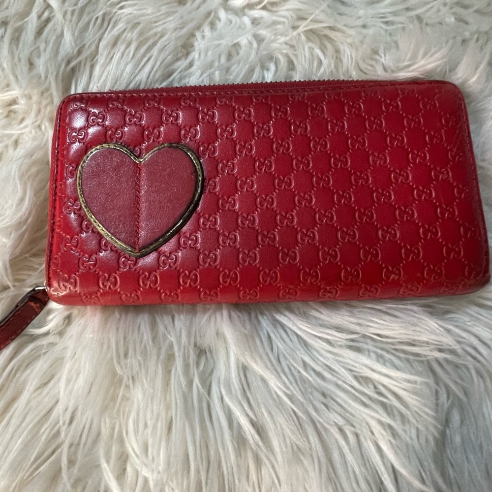 Microguccissima Heart Zip Around Wallet Red